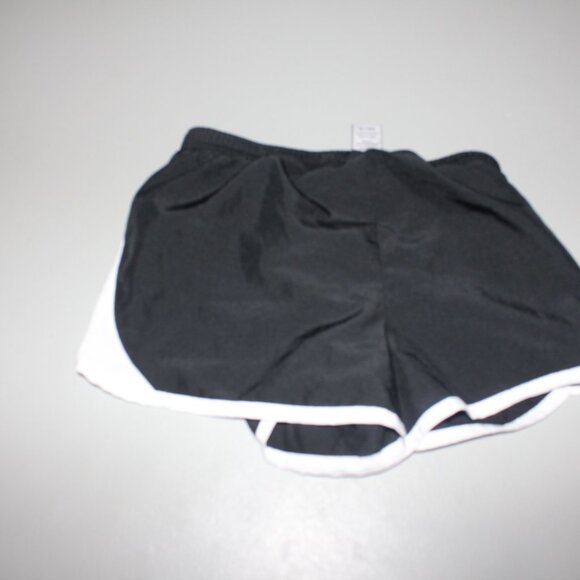 Black Champion Athletic Shorts Size Medium New - Picture 3 of 3
